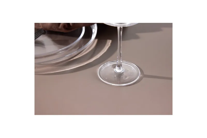 Rundt spisebord Olivia - Brun, 110x76 - Møbler - Bord - Spisebord & kjøkkenbord