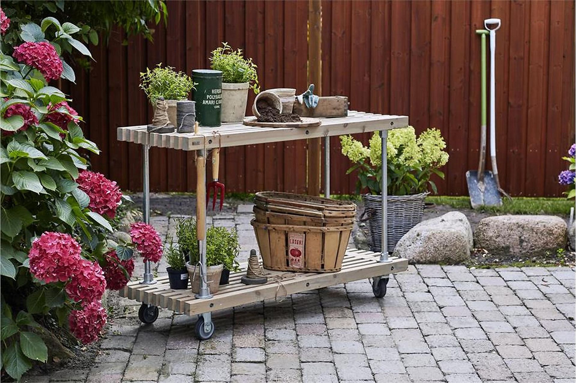 Jocke Grill/Arbeidsbord - Tre - Møbler - Bord - Serveringsvogn - Drinkvogn