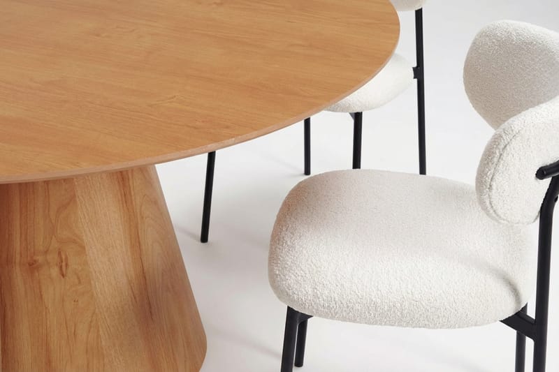Siena spisegruppe rund 150 cm eik med 6 Lucy spisestoler - Eik - Møbler - Bord - Spisegrupper