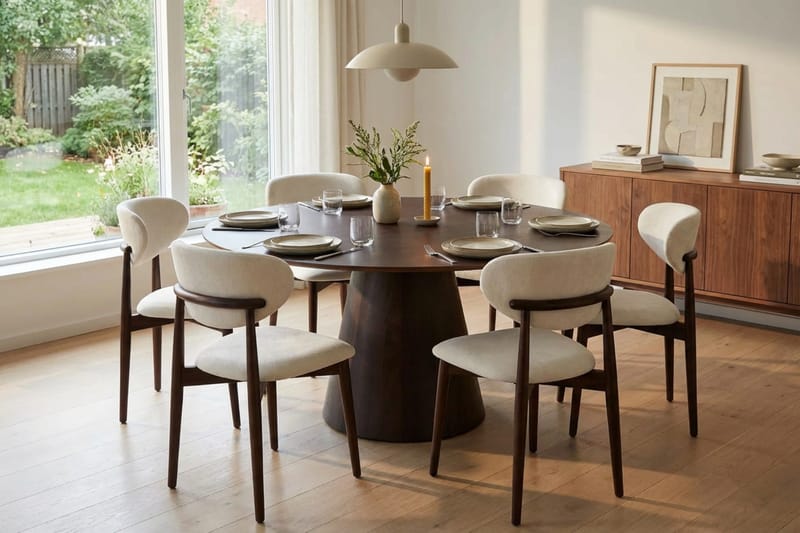 Siena spisegruppe rund 150 cm røkt eik med 6 Molly spisestoler - Røkt eik - Møbler - Bord - Spisegrupper