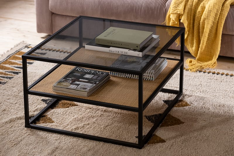 Hacksta Sofabord 75 cm med Oppbevaringshylle - Glass/Rotting/Svart - Møbler - Bord - Sofabord