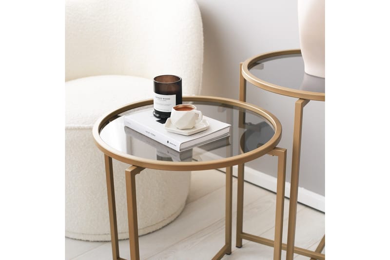 Hardinwre Settbord 50 cm Runt 2- pk - Røykfylt / Gull - Møbler - Bord - Sofabord