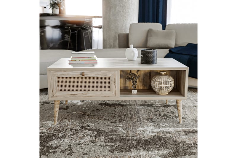 Karosta Sofabord 97 cm med Oppbevaring Hylle + 2 Skuffer - Natur - Møbler - Bord - Sofabord