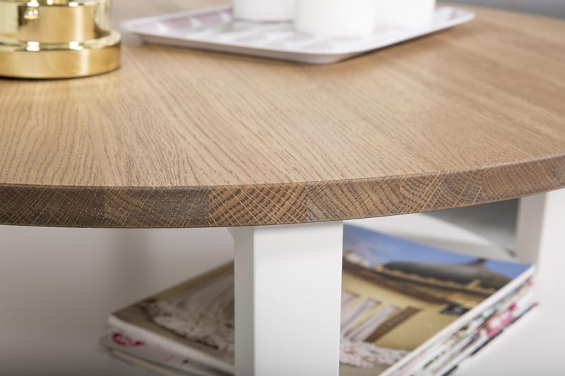 Mantorp Sofabord 80 cm Rundt med Oppbevaring Hylle - Massiv Eik/Hvit - Møbler - Bord - Sofabord - Sofabord med oppbevaring