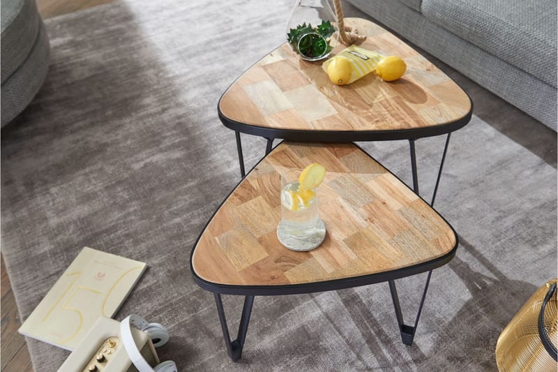 Willowdale Settbord 60 cm Trekantet - Brun / Svart - Møbler - Bord - Sofabord