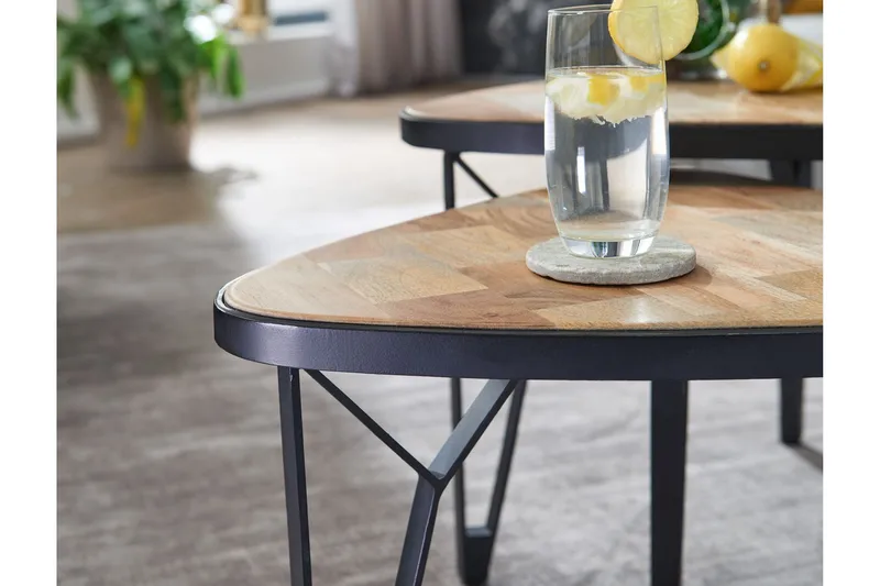 Willowdale Settbord 60 cm Trekantet - Brun / Svart - Møbler - Bord - Sofabord