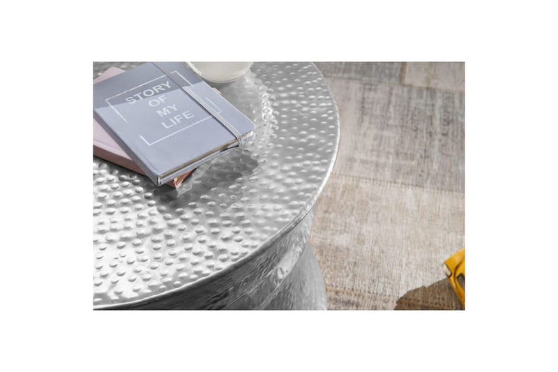 Sofabord Wohnling Rund hamret aluminiumsoverflate lakkert orientalsk - Møbler - Bord - Sofabord