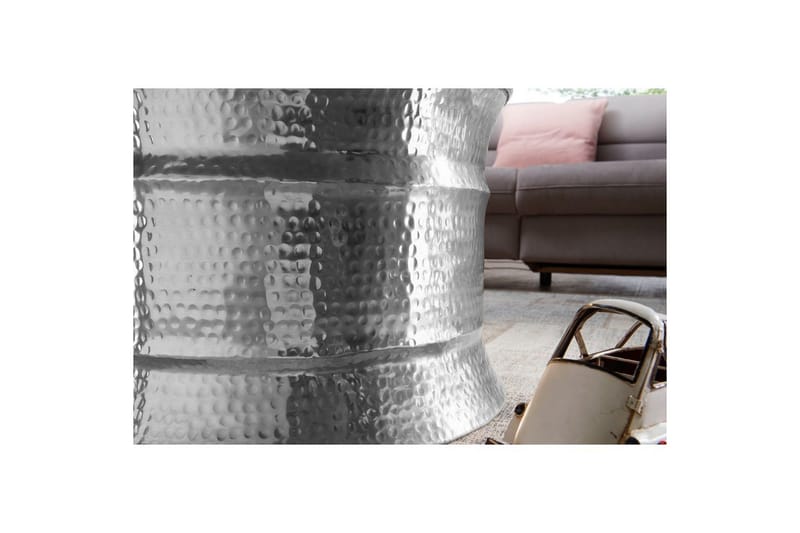 Sofabord Wohnling Rund hamret aluminiumsoverflate lakkert orientalsk - Møbler - Bord - Sofabord