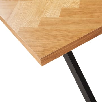Spisebord HOME4YOU Rowan 200x90x75 cm Fiskebensmønstret eik - eik - Møbler - Bord - Spisebord & kjøkkenbord