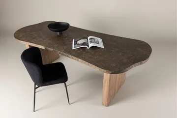 Eleonora Stort Asymmetrisk Spisebord 230 cm i Tre med Valnøtt- og Marmorutseende - Brun - Møbler - Bord - Spisebord & kjøkkenbord