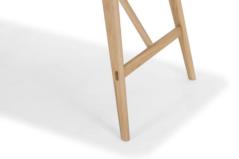 Jerup Spisebord - Kjøkkenbord 140 cm Eiketre - Brun - Møbler - Bord - Spisebord & kjøkkenbord