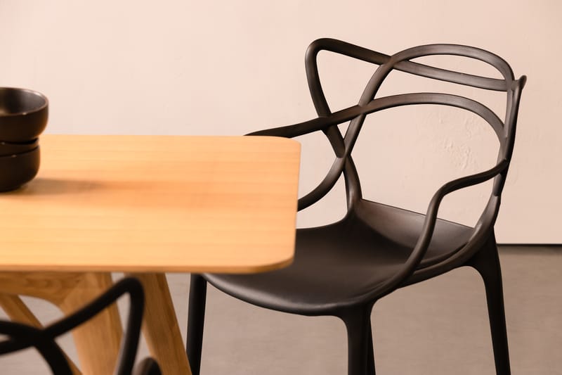 Jerup Spisebord - Kjøkkenbord 140 cm Eiketre - Brun - Møbler - Bord - Spisebord & kjøkkenbord