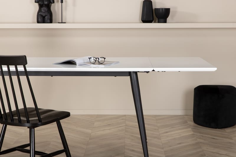 Jimmy Forlengningsbart Spisebord 150 cm - Hvid/Sort - Møbler - Bord - Spisebord & kjøkkenbord