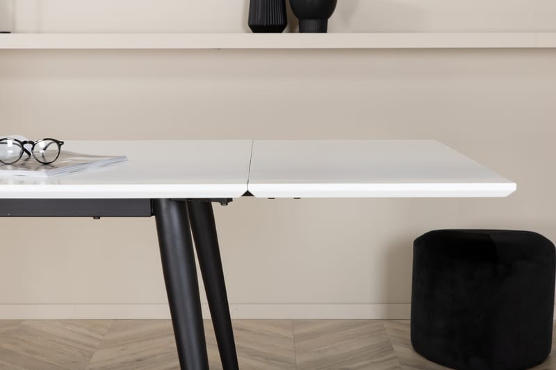 Jimmy Forlengningsbart Spisebord 150 cm - Hvid/Sort - Møbler - Bord - Spisebord & kjøkkenbord