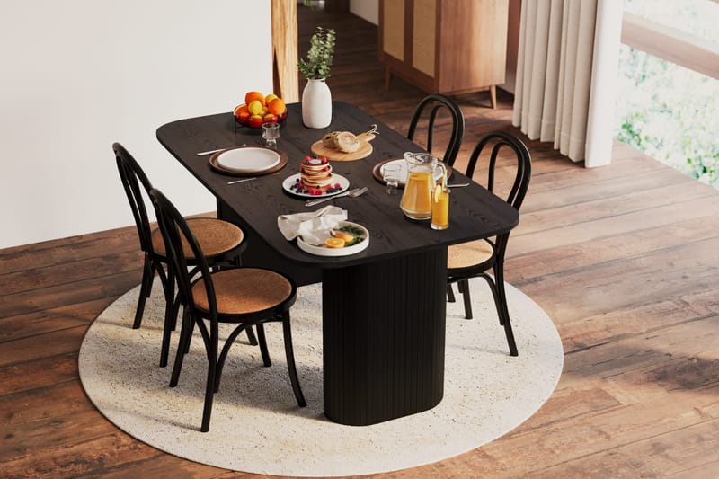 Kopparbo Spisebord 160 cm - Svart tre - Møbler - Bord - Spisebord & kjøkkenbord