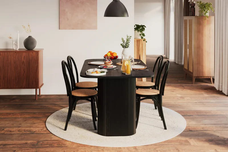 Kopparbo Spisebord 160 cm - Svart tre - Møbler - Bord - Spisebord & kjøkkenbord