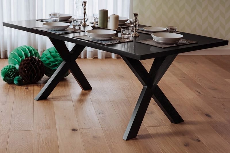 LISALA Spisebord 180 cm - Svart - Møbler - Bord - Spisebord & kjøkkenbord