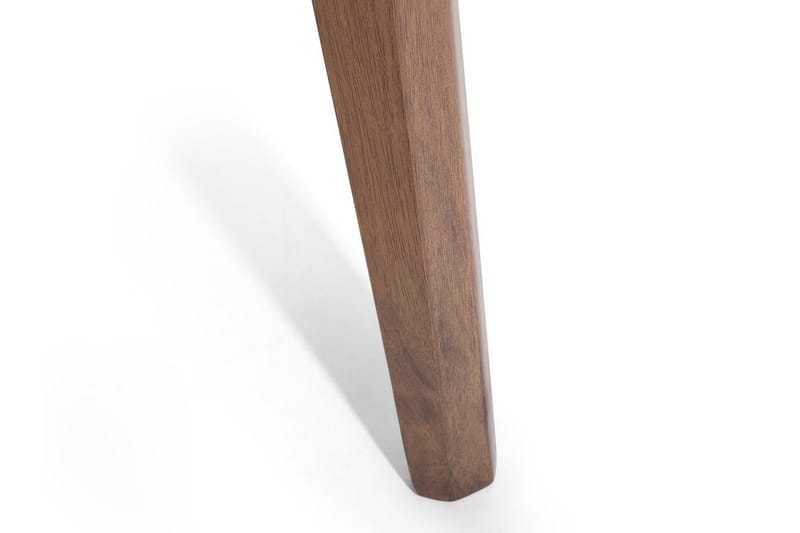Mado Spisebord 150 cm - Tre / Natur - Møbler - Bord - Spisebord & kjøkkenbord