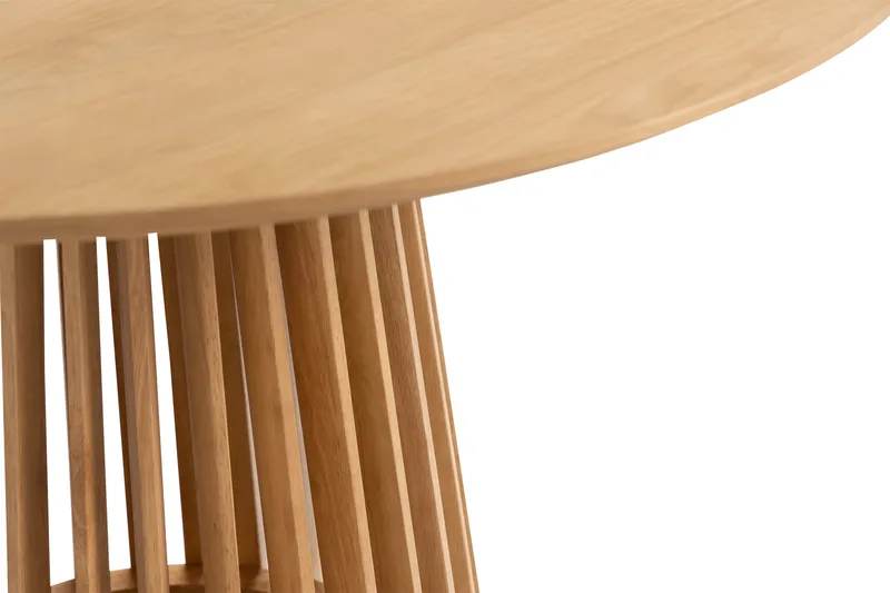 Peyra Spisebord 120 cm Rundt Eik - Natur - Møbler - Bord - Spisebord & kjøkkenbord