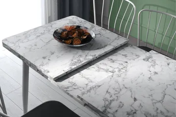 Saidie Spisebord 120 cm - Flerfarget - Møbler - Bord - Spisebord & kjøkkenbord
