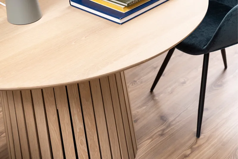 Saku Rundt Spisebord 120 cm med Tre- og Eikeutseende - Hvit - Møbler - Bord - Spisebord & kjøkkenbord