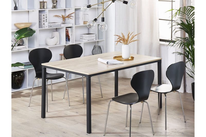 Shiro Spisebord 150 cm - Lyst Tre/Svart - Møbler - Bord - Spisebord & kjøkkenbord
