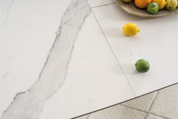 Ventera Forlengningsbart Spisebord 160 cm - Keramikk/Svart/Hvit - Møbler - Bord - Spisebord & kjøkkenbord