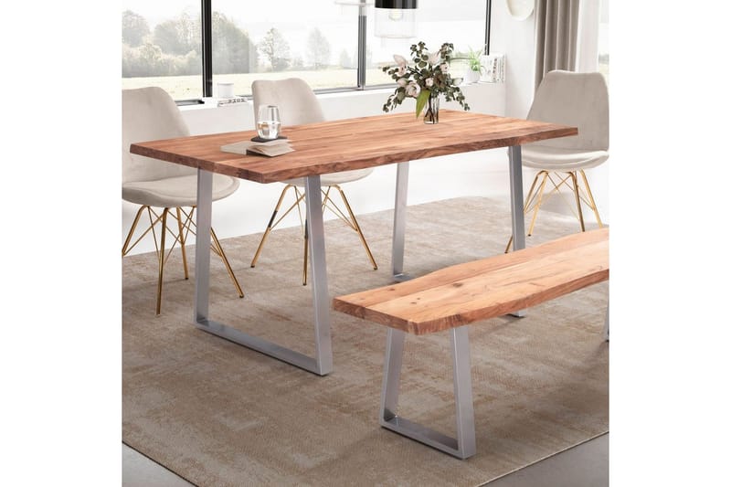 Spisebord Wohnling Heltre med trekanter rektangulær landlig stil Sølv, rett, 200x100 cm - Sølv, rett, 200x100 cm - Møbler - Bord - Spisegrupper