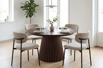 Spisegruppe Bark Peyra 120–220 cm Valnøtt Greige bouclé/metallben svart - Møbler - Bord - Spisegrupper