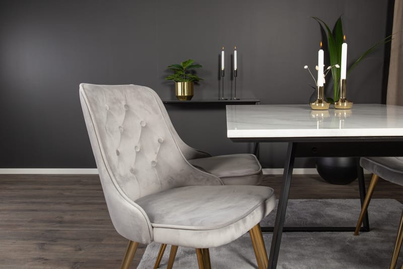 Admira Spisegruppe med 4 Valera Lyx Fløyelsstoler - Møbler - Bord - Spisegrupper