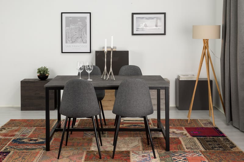 Bettina Spisegruppe 140 cm med 4 Nibe Stoler - Betong/Svart/Grå - Møbler - Bord - Spisegrupper