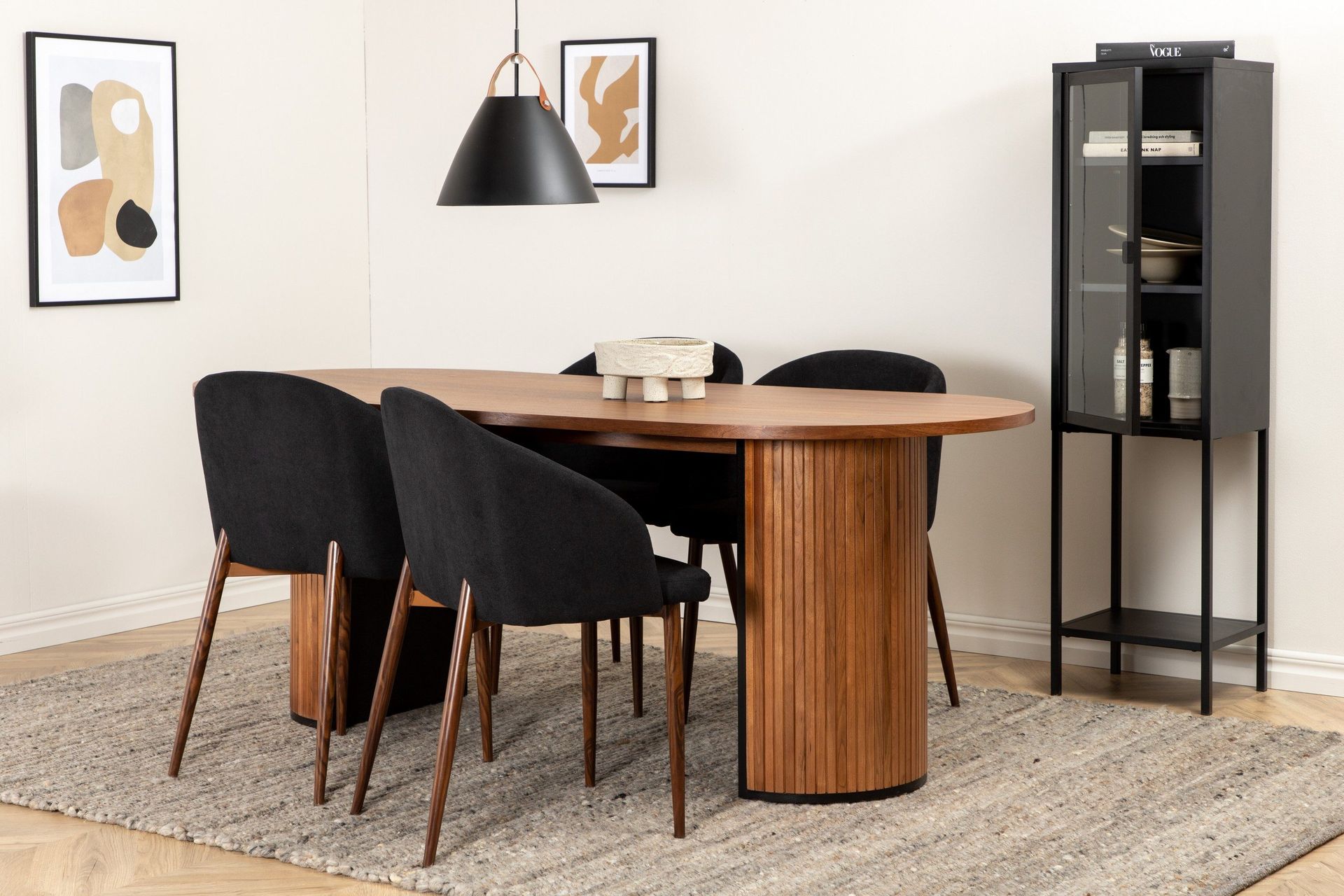 Biana Spisegruppe 200 cm Oval inkl. 4 Kullersbro Stoler - Valnøttbrun/Svart/Brun