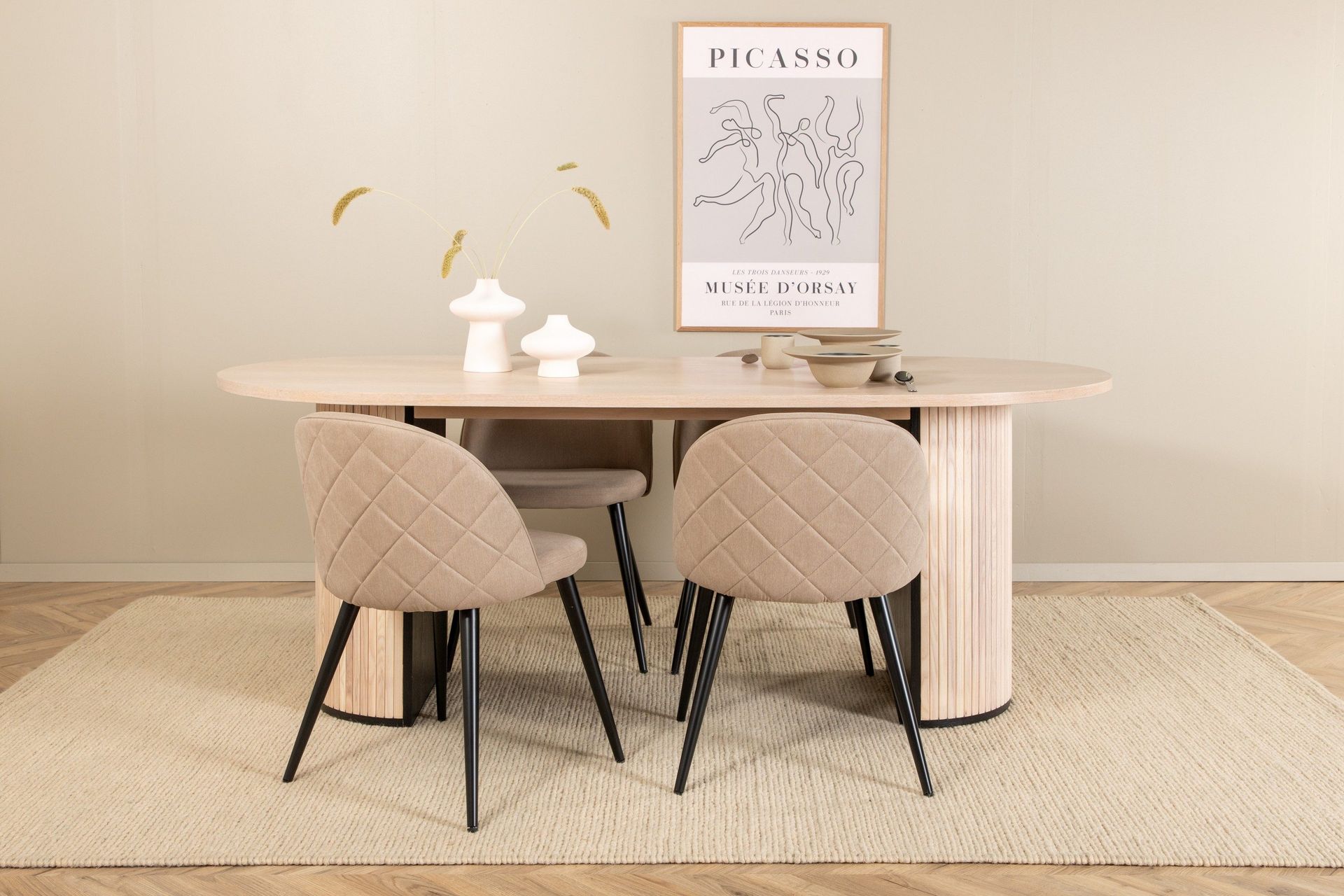 Biana Spisegruppe 200 cm Oval inkl. 4 Velvets Stoler - Beige/Svart