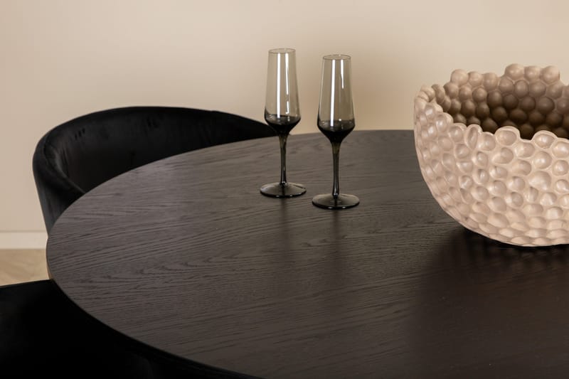 Bianca Rundt Spisebord med 4stk Berit Spisestol - Møbler - Bord - Spisegrupper