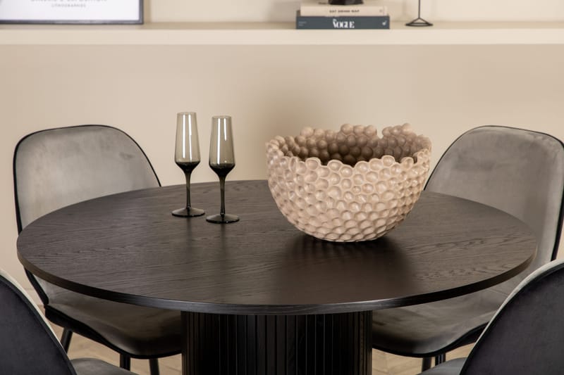 Bianca Rundt Spisebord med 4stk Emma Spisestol - Møbler - Bord - Spisegrupper