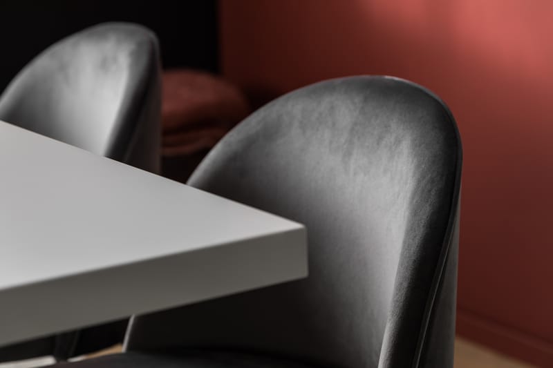 Cesi Spisegruppe 140 cm med 4 Felipe Stol Fløyel - Hvit/Svart/Krom - Møbler - Bord - Spisegrupper