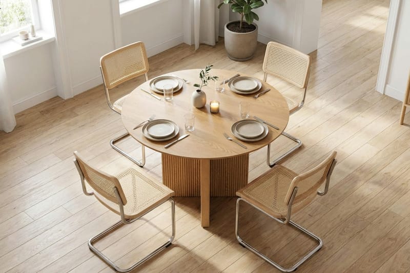 Edda spisegruppe rund 110 cm eik med 4 Build spisestoler - Eik - Møbler - Bord - Spisegrupper