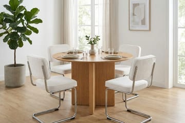 Edda spisegruppe rund 110 cm eik med 4 Milva spisestoler - Eik - Møbler - Bord - Spisegrupper