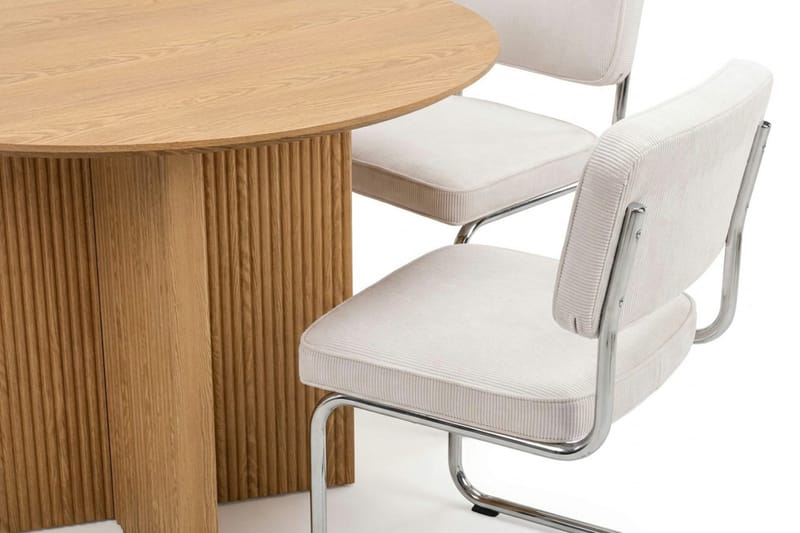 Edda spisegruppe rund 110 cm eik med 4 Milva spisestoler - Eik - Møbler - Bord - Spisegrupper