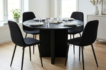 Edda spisegruppe rund 110 cm Svart med 4 Nibe spisestoler - Svart - Møbler - Bord - Spisegrupper