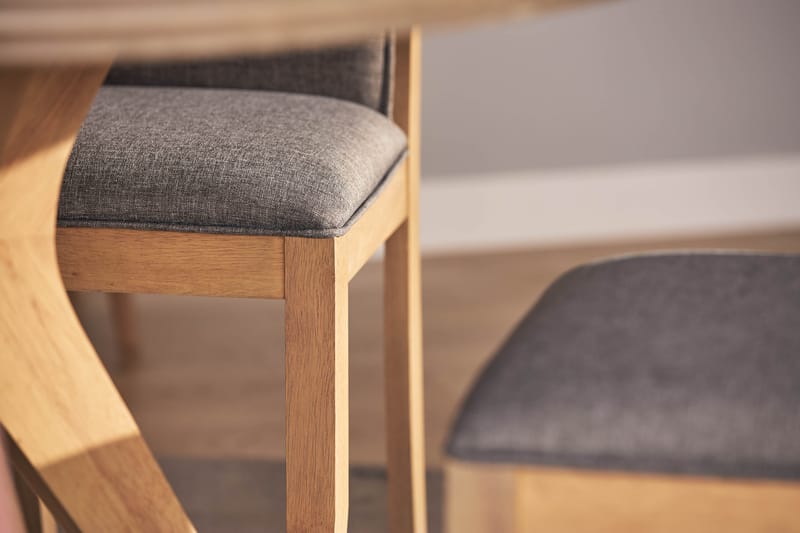 Grivita Rund Spisegruppe 120 cm med 4 Cadmos Spisestoler - Hvit - Møbler - Bord - Spisegrupper