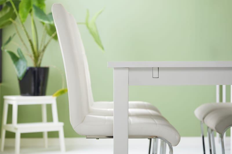 Jasmin Spisegruppe med 6 Cibus Stoler - Hvit/PU/Krom - Møbler - Bord - Spisegrupper