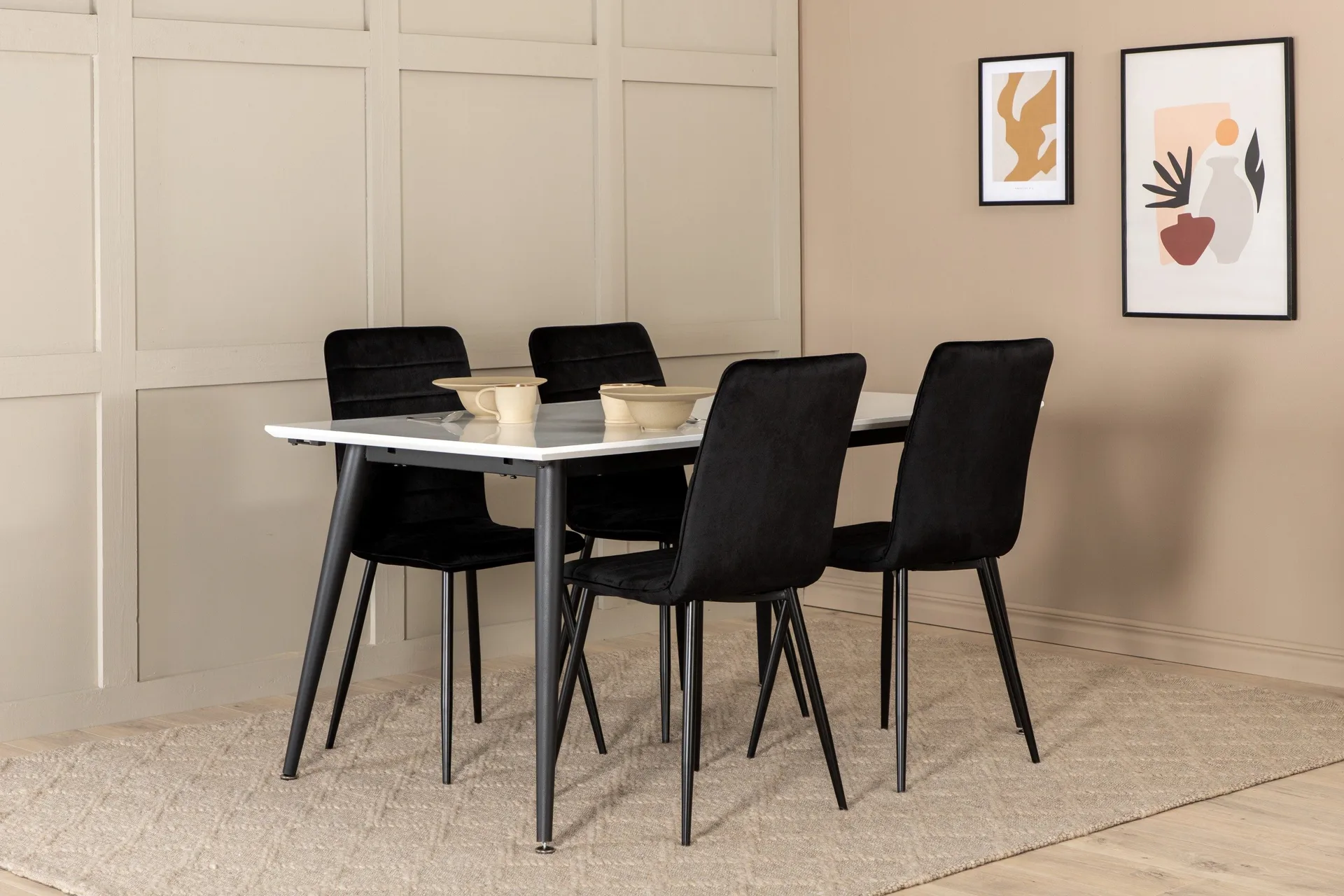 Jimms Forlengningsbar Spisegruppe 150 cm inkl. 4 Robin Stole - Hvit/Svart/Fløyel