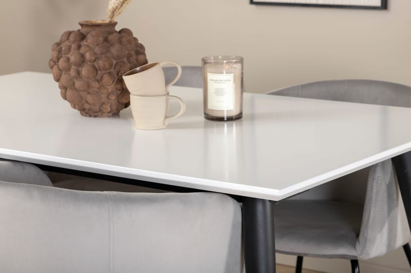 Jimmy Spisebord med 4stk Berit Spisestol - Møbler - Bord - Spisegrupper