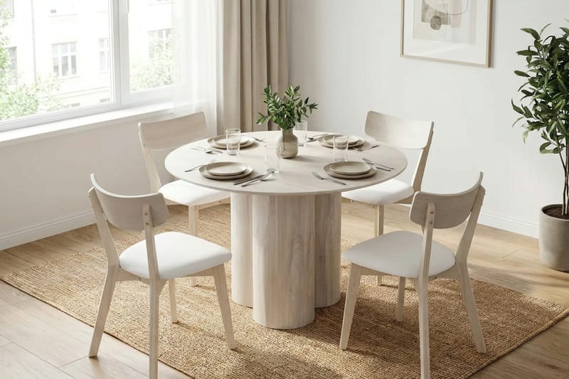 Juno spisegruppe 110 cm rund hvitlasert med 4 Amelia spisestoler med pute - Hvitlasert/Beige - Møbler - Bord - Spisegrupper