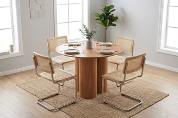 Juno spisegruppe rund 110 cm Eik med 4 Build spisestoler - Eik - Møbler - Bord - Spisegrupper