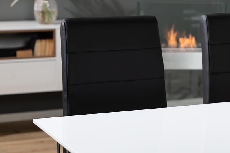 Kronblom Spisegruppe 120 cm med 4 Cibus Stol - Hvit/Krom/Svart PU - Møbler - Bord - Spisegrupper
