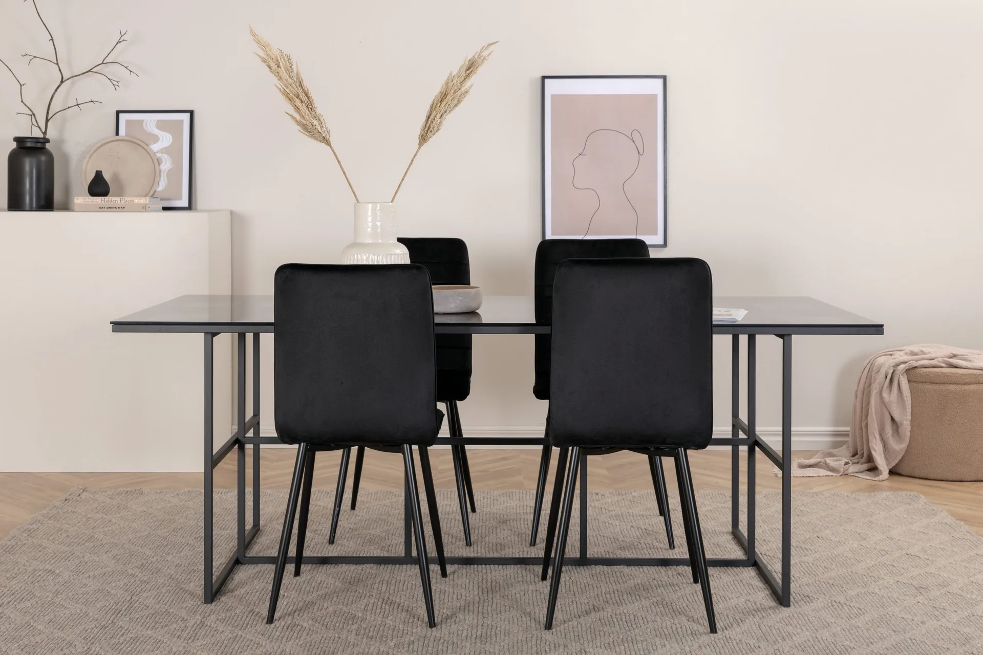 Leif Spisebord med 4stk Windu Lyx Spisestol -