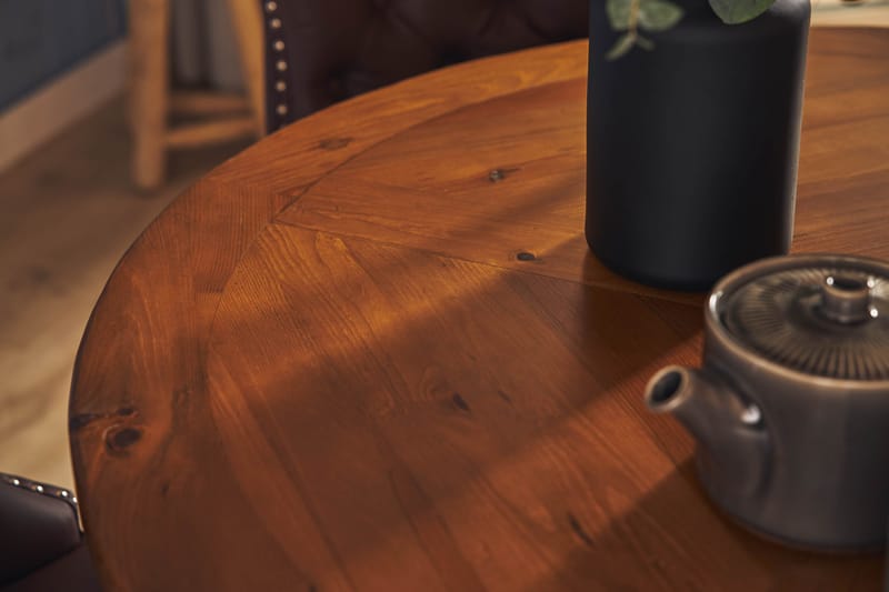 Lyon Spisegruppe 120 cm Rund med 4 Bergviken Stoler Kunstlær - Brun - Møbler - Bord - Spisegrupper