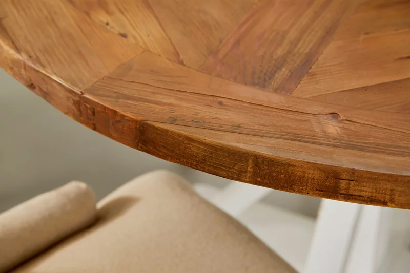 Lyon Spisegruppe Rund med 4 Viktoria Lenestoler - Tre/Hvit/Beige - Møbler - Bord - Spisegrupper